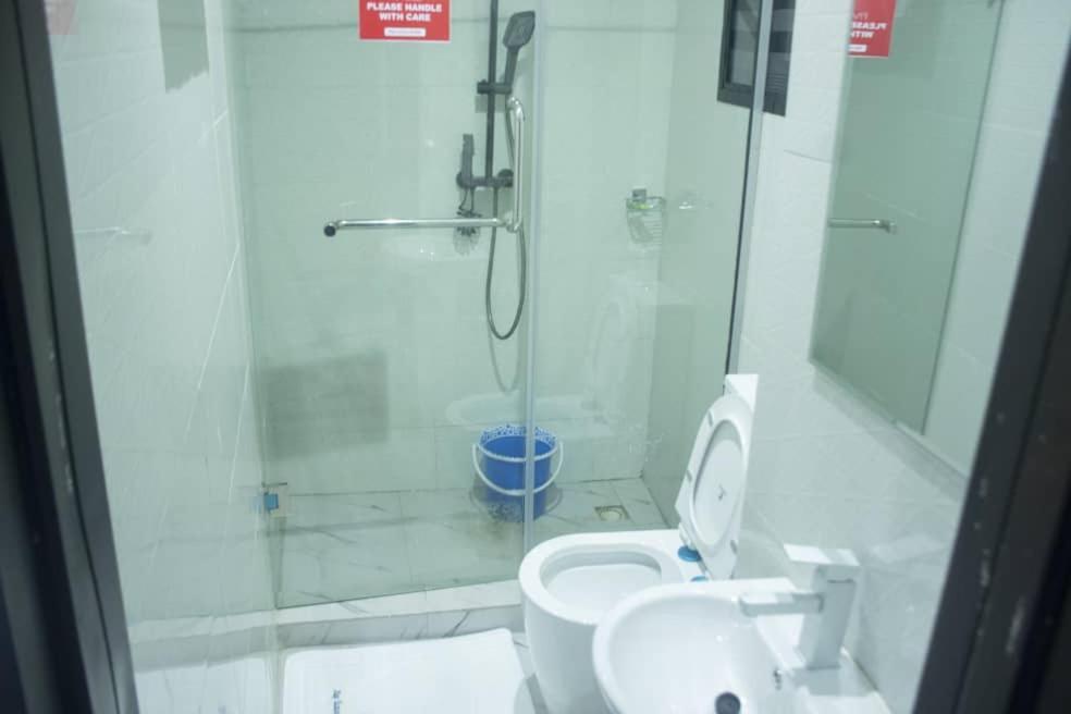 Kay Luxury Suites Uyo Buitenkant foto