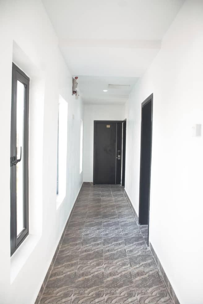 Kay Luxury Suites Uyo Buitenkant foto